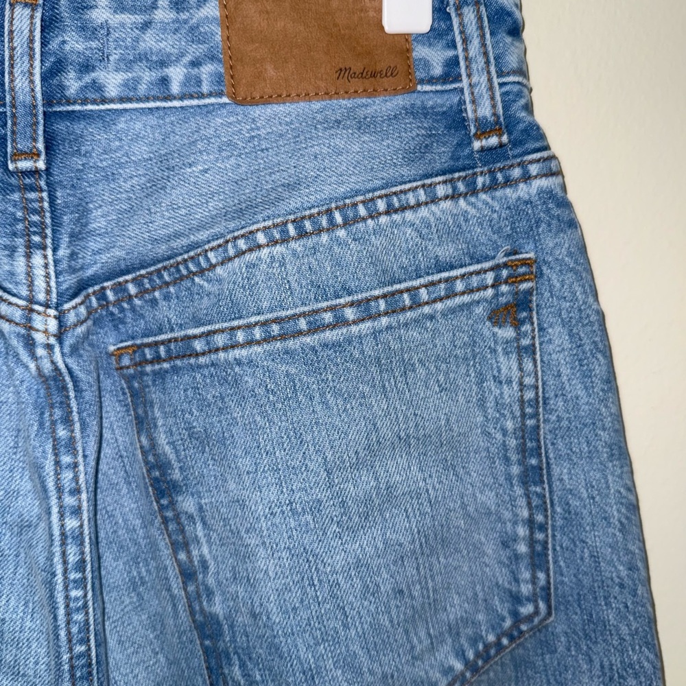 Madewell Curvy 90s Straight Jean — Enmore Wash, Size 26 - Picture 8 of 9